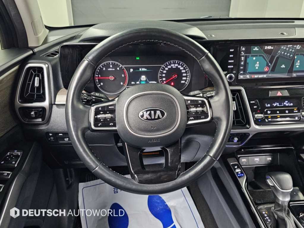 Kia Sorento — photo 13