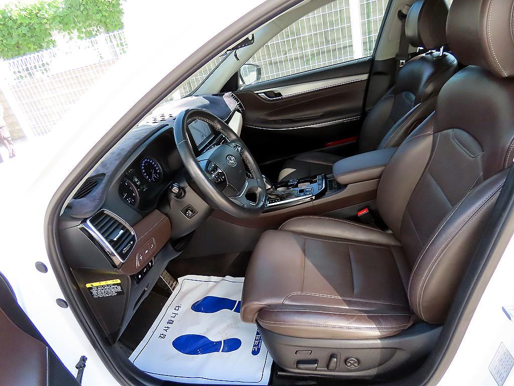 Hyundai Grandeur — photo 05