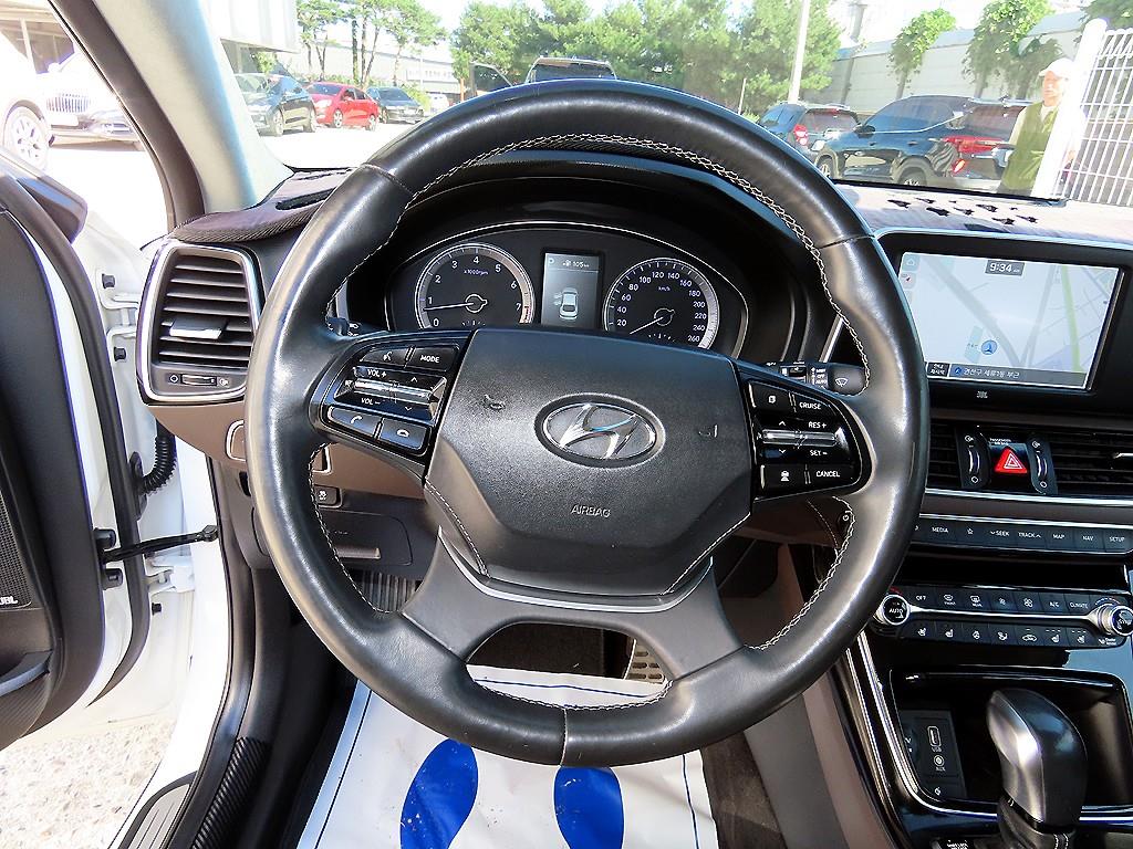 Hyundai Grandeur — photo 08