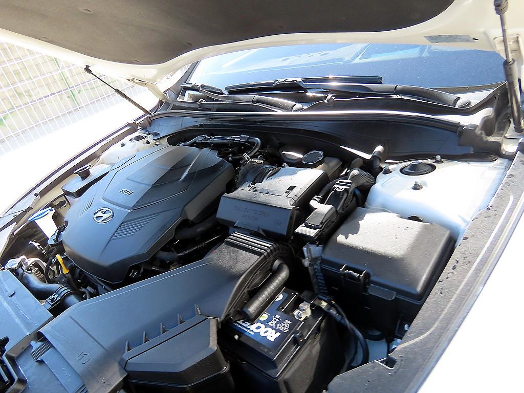 Hyundai Grandeur — photo 19