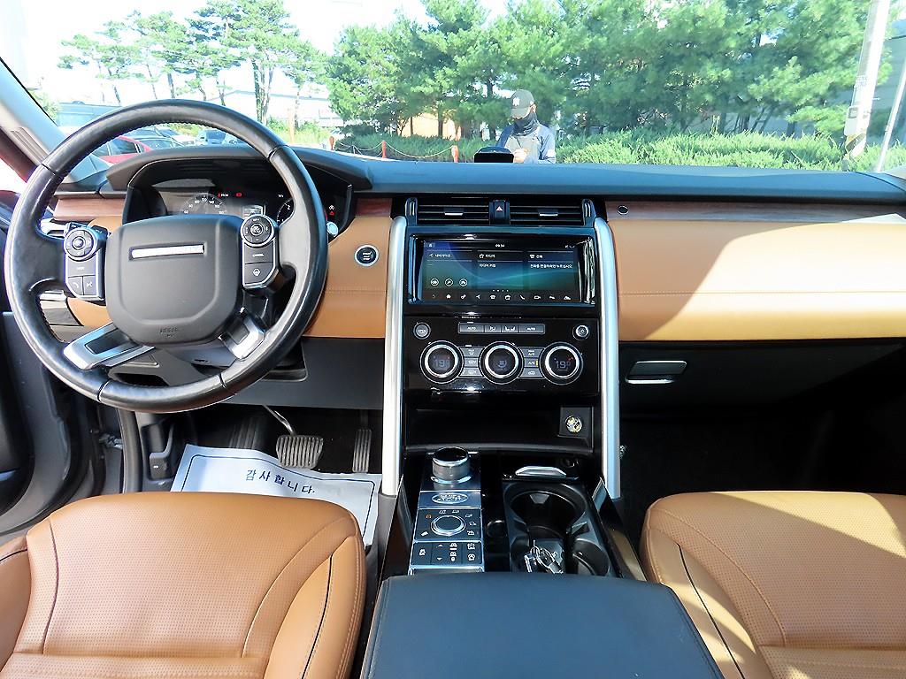 Land Rover Discovery — photo 07