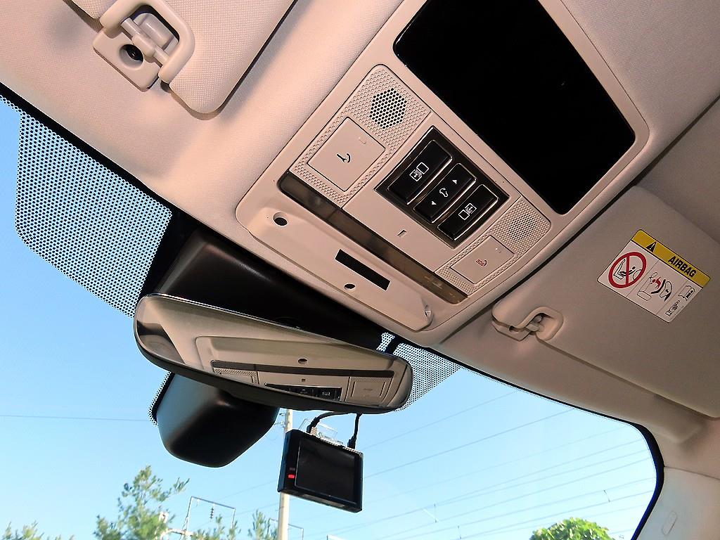 Land Rover Discovery — photo 15