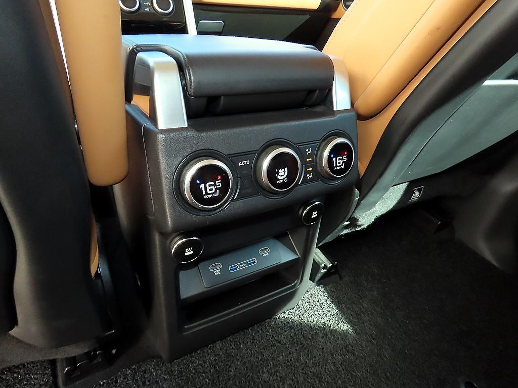 Land Rover Discovery — photo 16