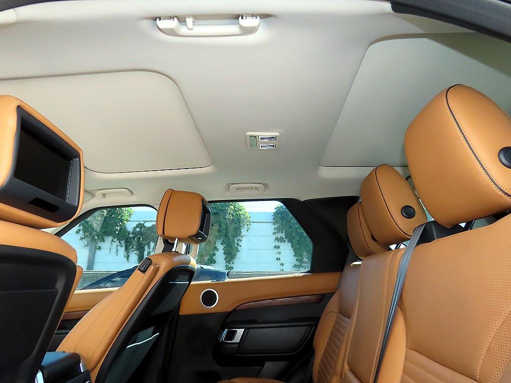 Land Rover Discovery — photo 18