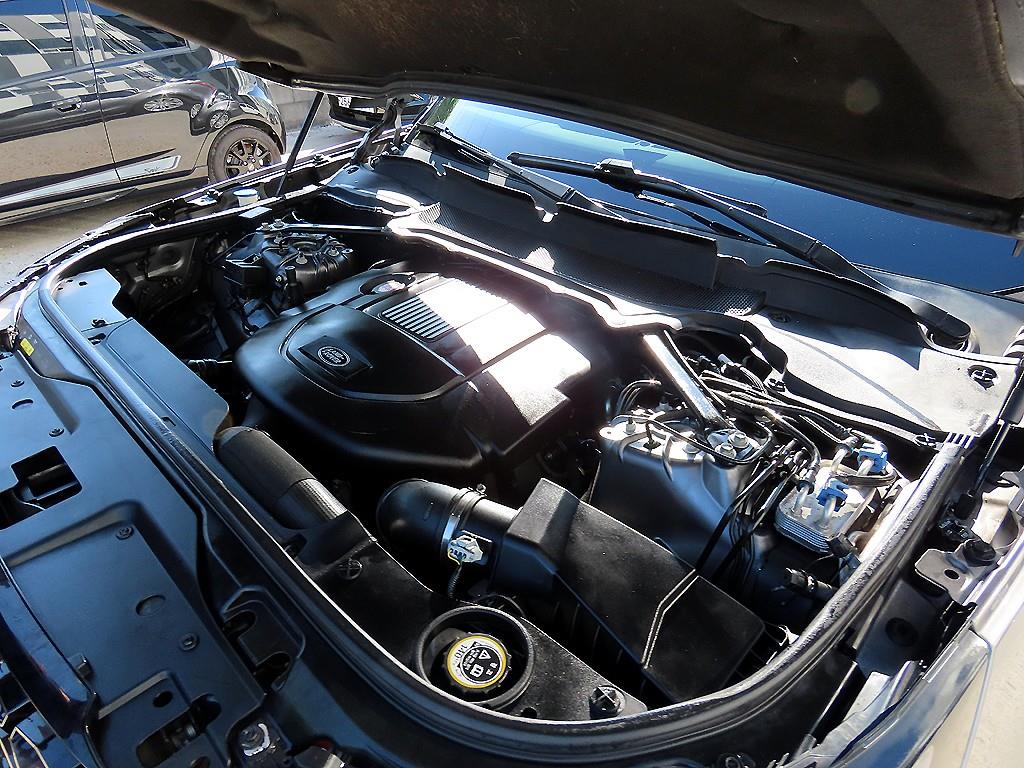 Land Rover Discovery — photo 19