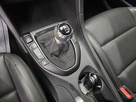Hyundai Veloster — photo 08