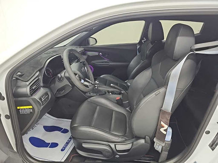 Hyundai Veloster — photo 11