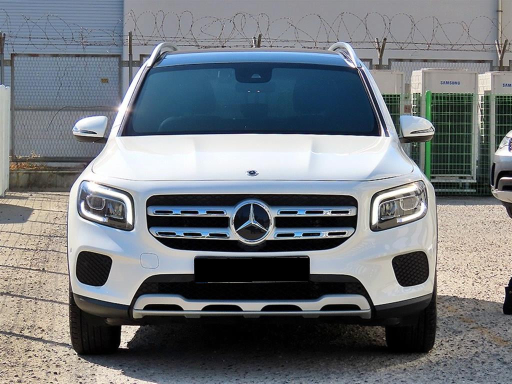Mercedes-Benz GLB-Class — photo 01