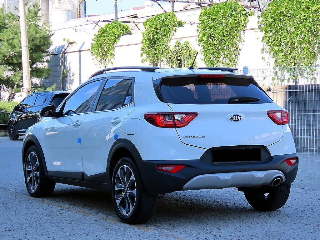 Kia Stonic — photo 03