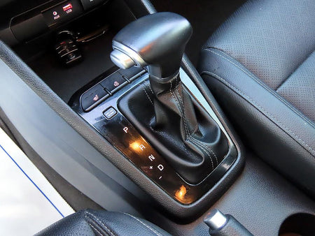 Kia Stonic — photo 10