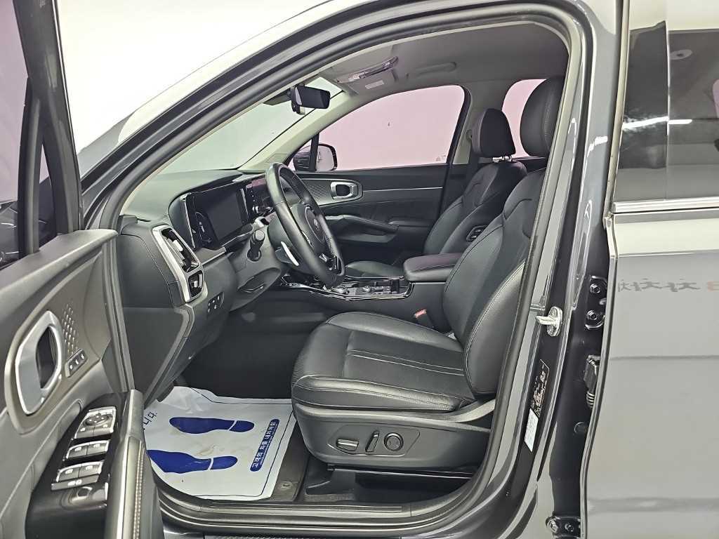 Kia Sorento — photo 11
