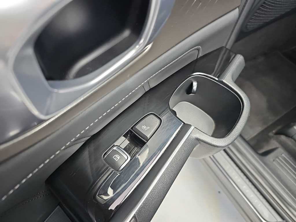 Kia Sorento — photo 14