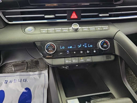 Hyundai Avante — photo 10