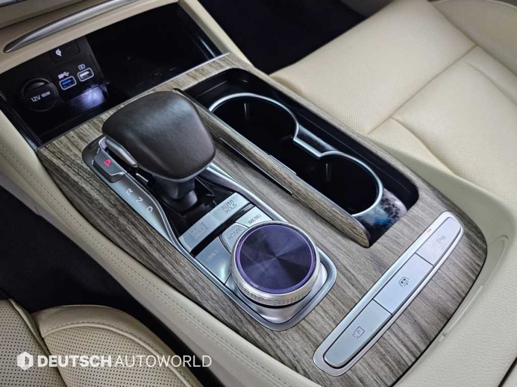 Kia K9 — photo 09
