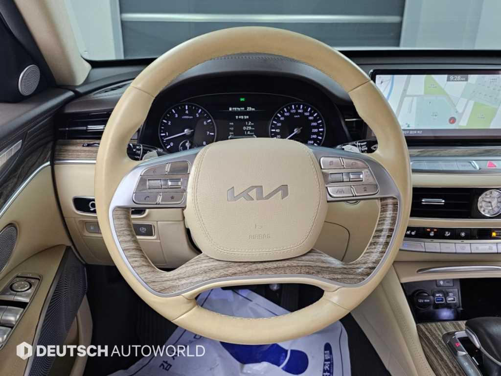 Kia K9 — photo 13