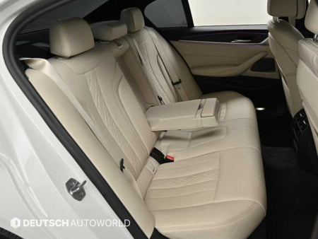 BMW 5-Series — photo 12