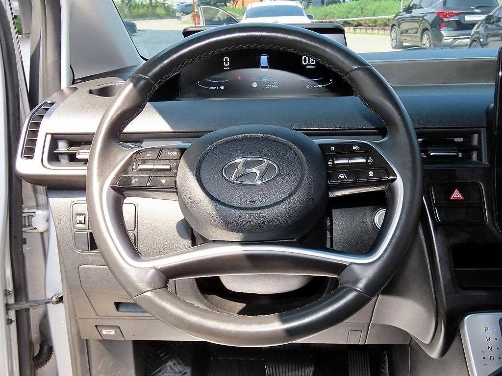 Hyundai Staria — photo 09
