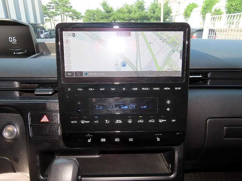 Hyundai Staria — photo 13