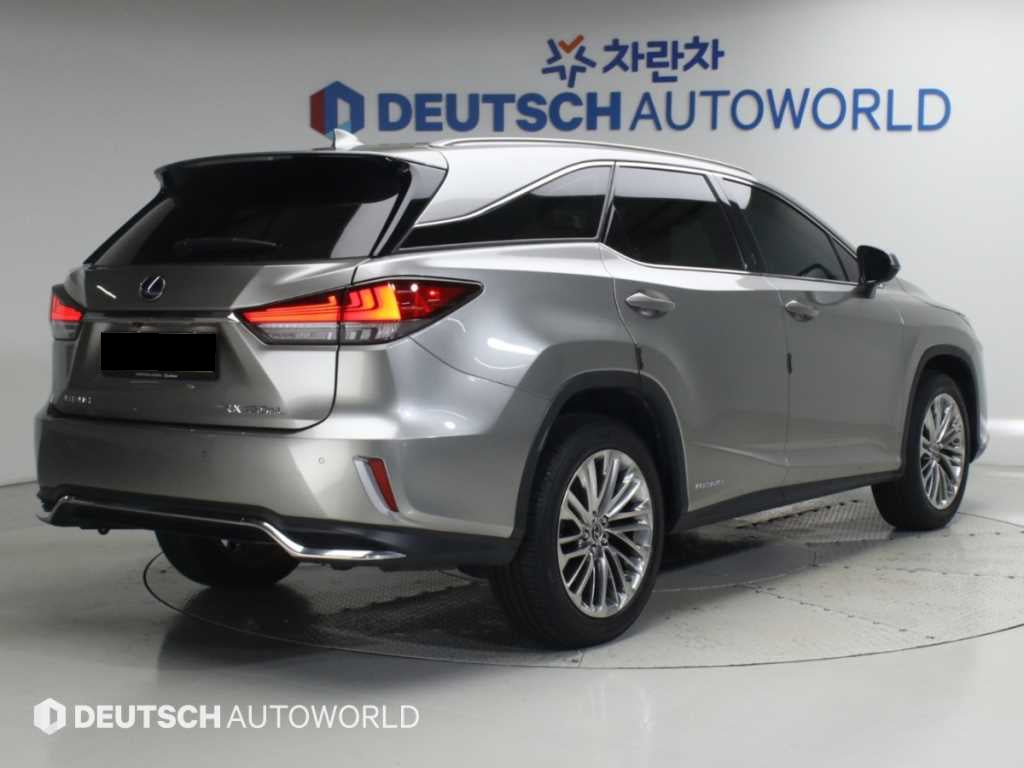 Lexus RX — photo 02