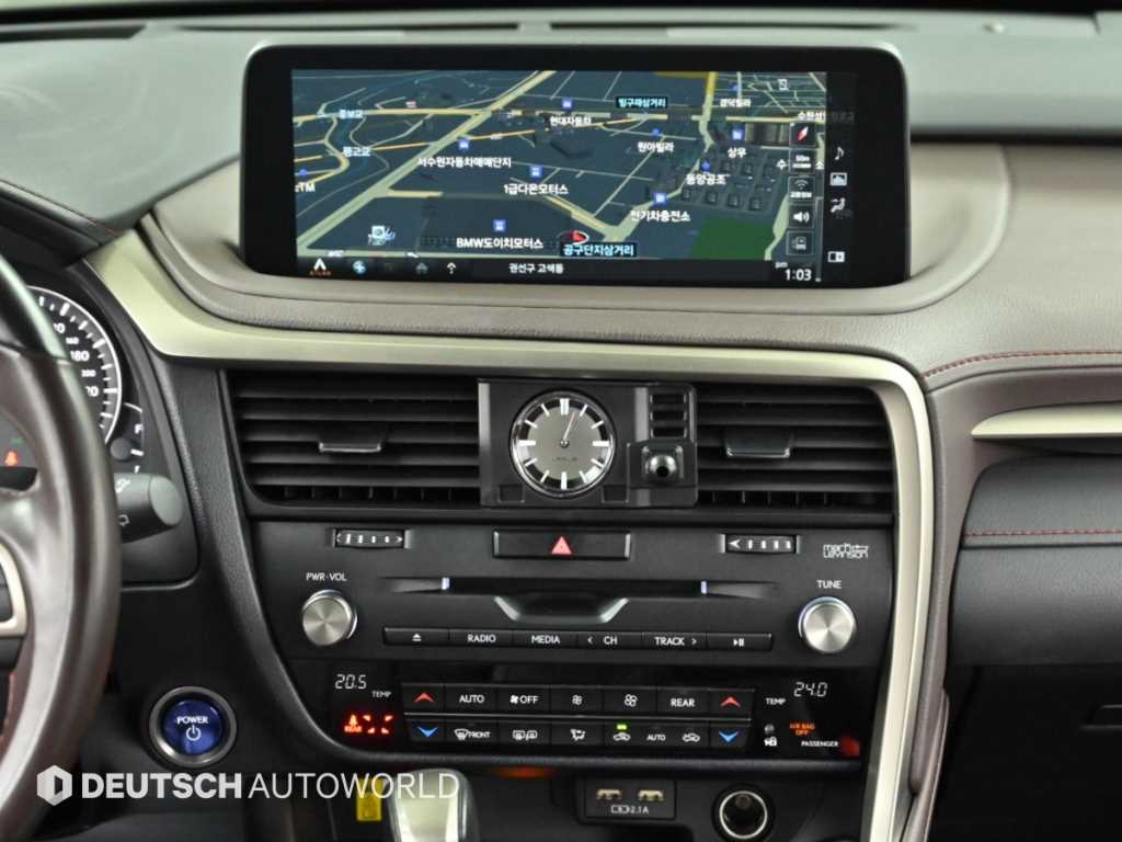 Lexus RX — photo 14