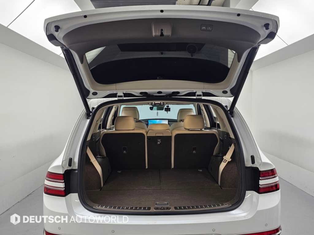 Genesis GV80 — photo 19