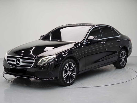 Mercedes-Benz E-Class — photo 01