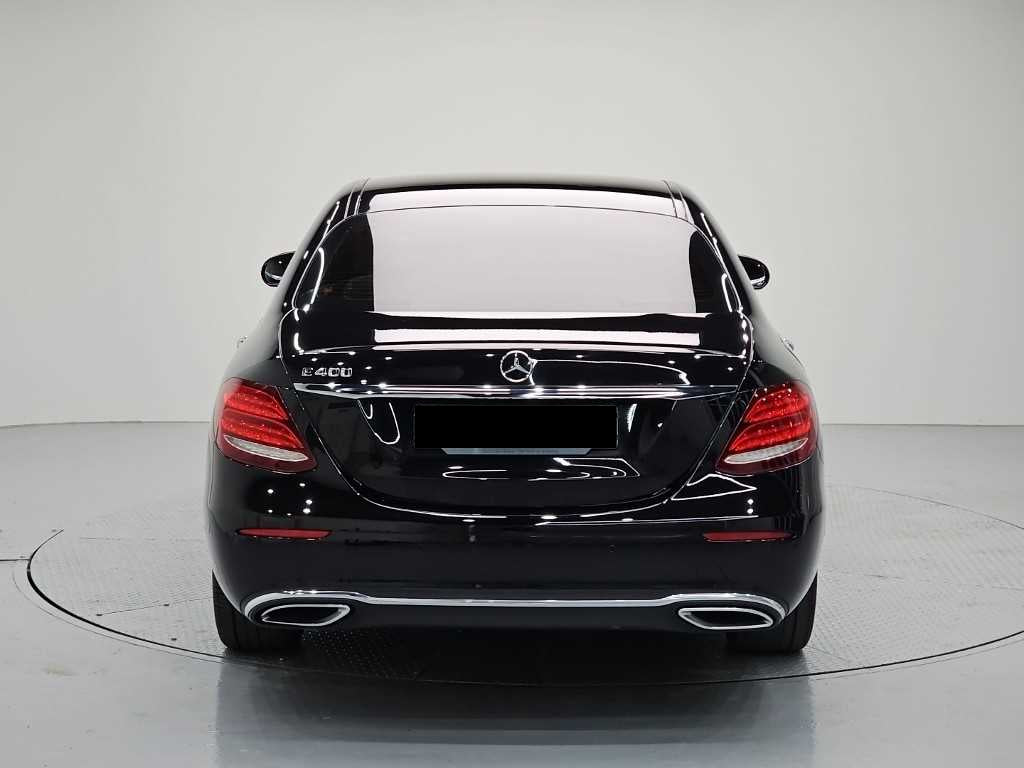 Mercedes-Benz E-Class — photo 03