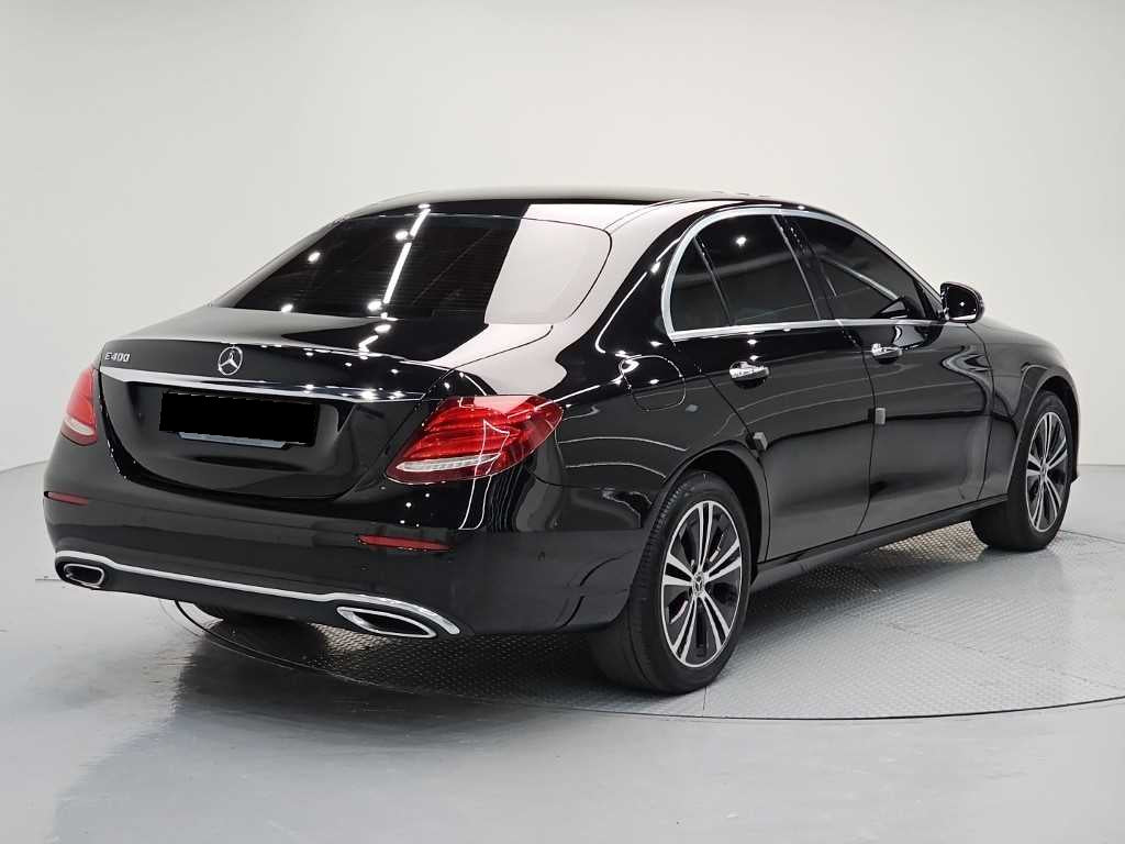 Mercedes-Benz E-Class — photo 04