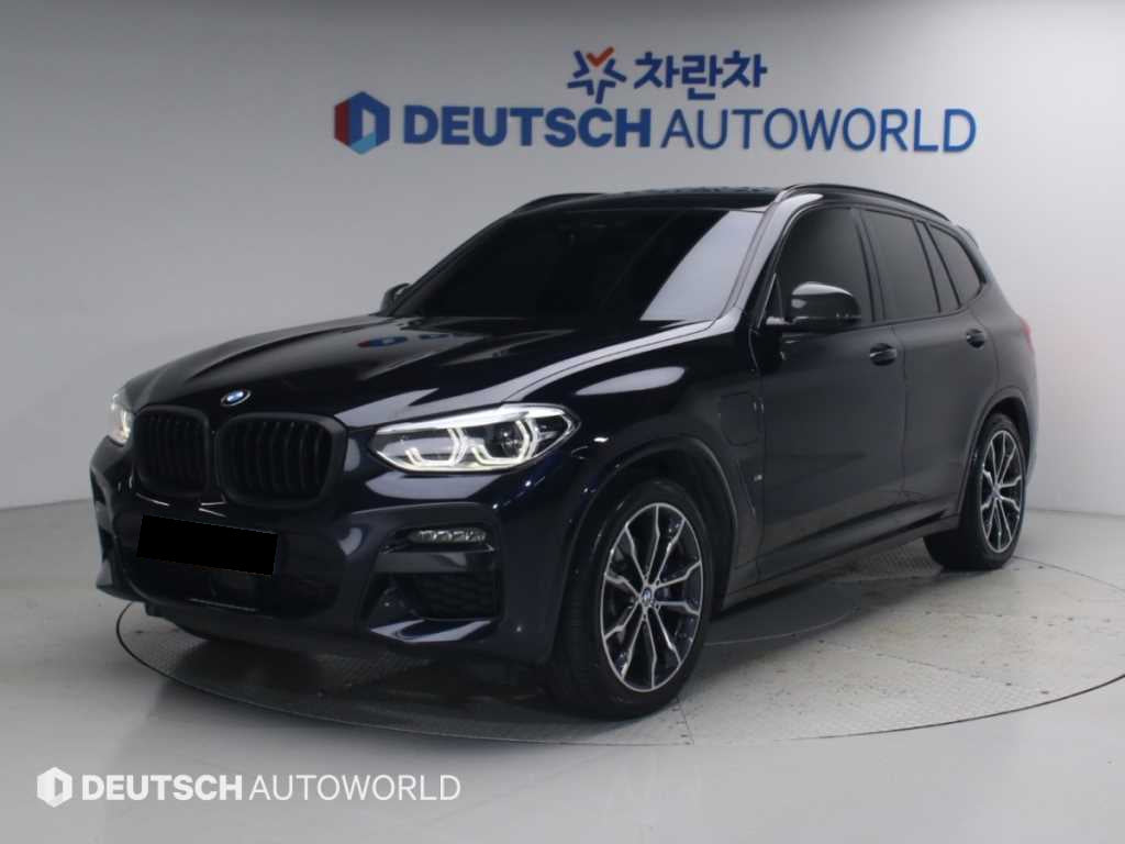 BMW X3 — photo 01