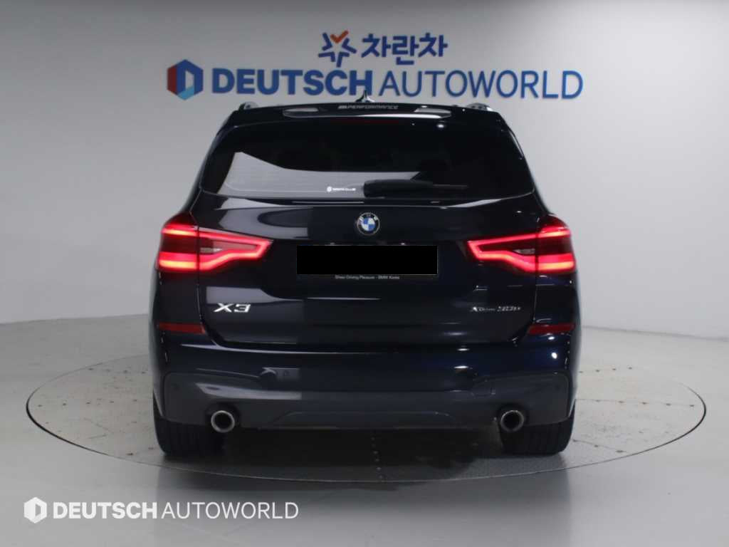 BMW X3 — photo 04