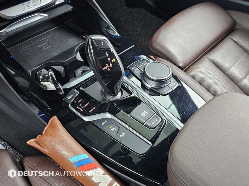 BMW X3 — photo 09