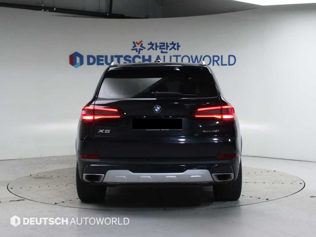 BMW X5 — photo 04