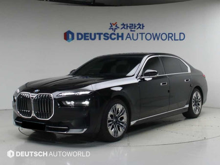 BMW 7-Series — photo 01
