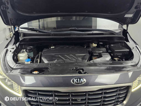 Kia Carnival — photo 06