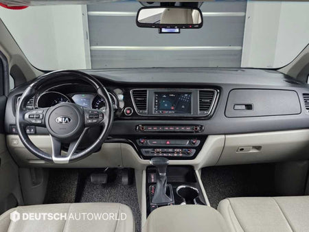 Kia Carnival — photo 07