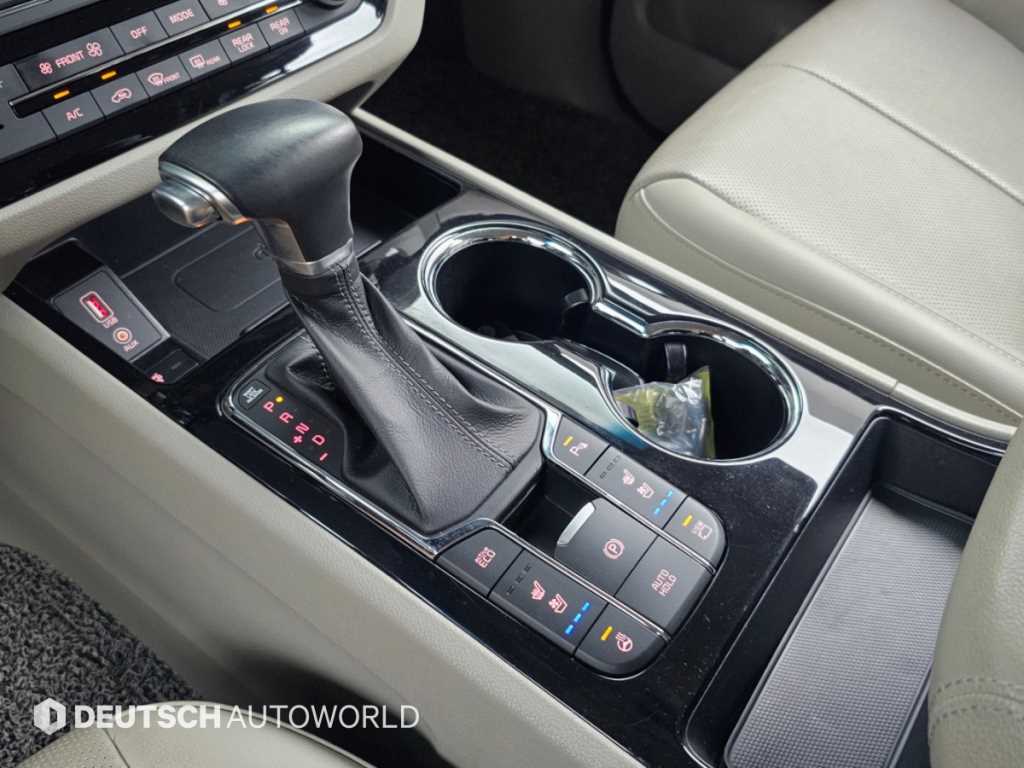 Kia Carnival — photo 09