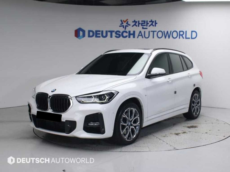 BMW X1 — photo 01