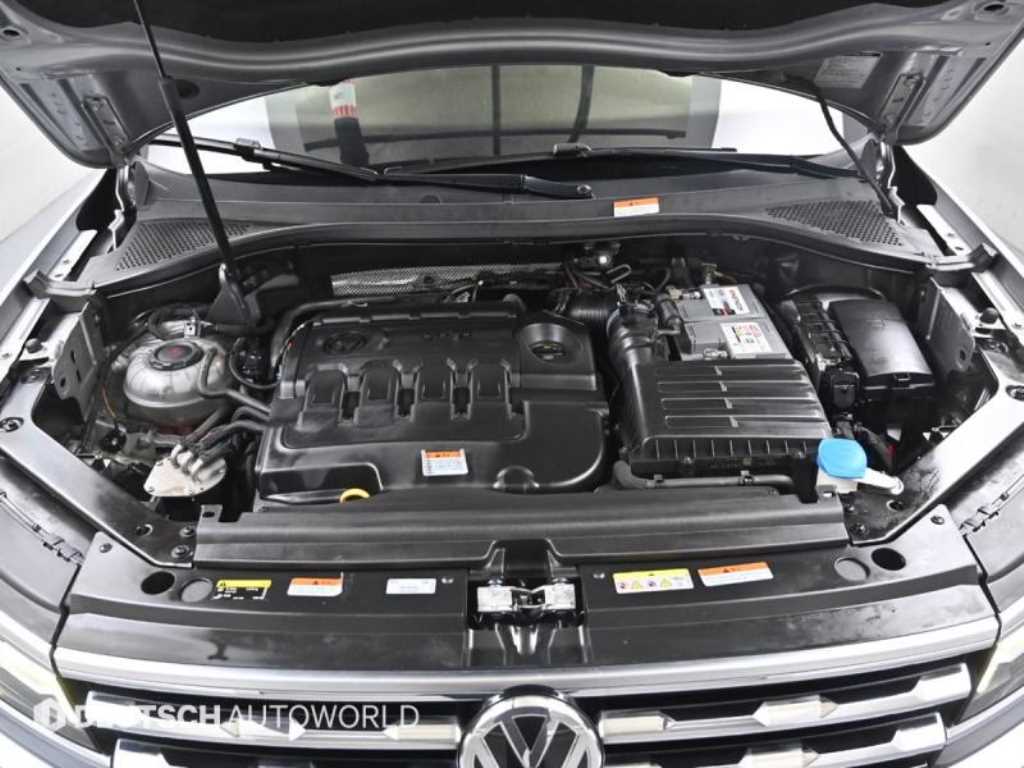 Volkswagen Tiguan — photo 06
