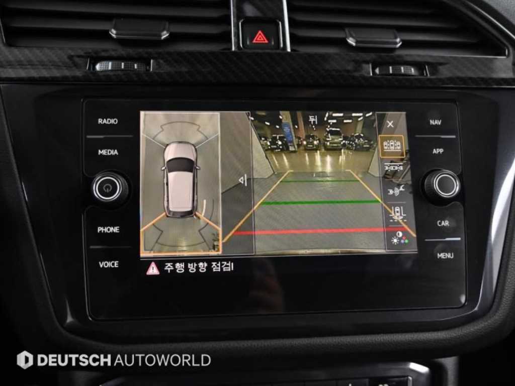 Volkswagen Tiguan — photo 15