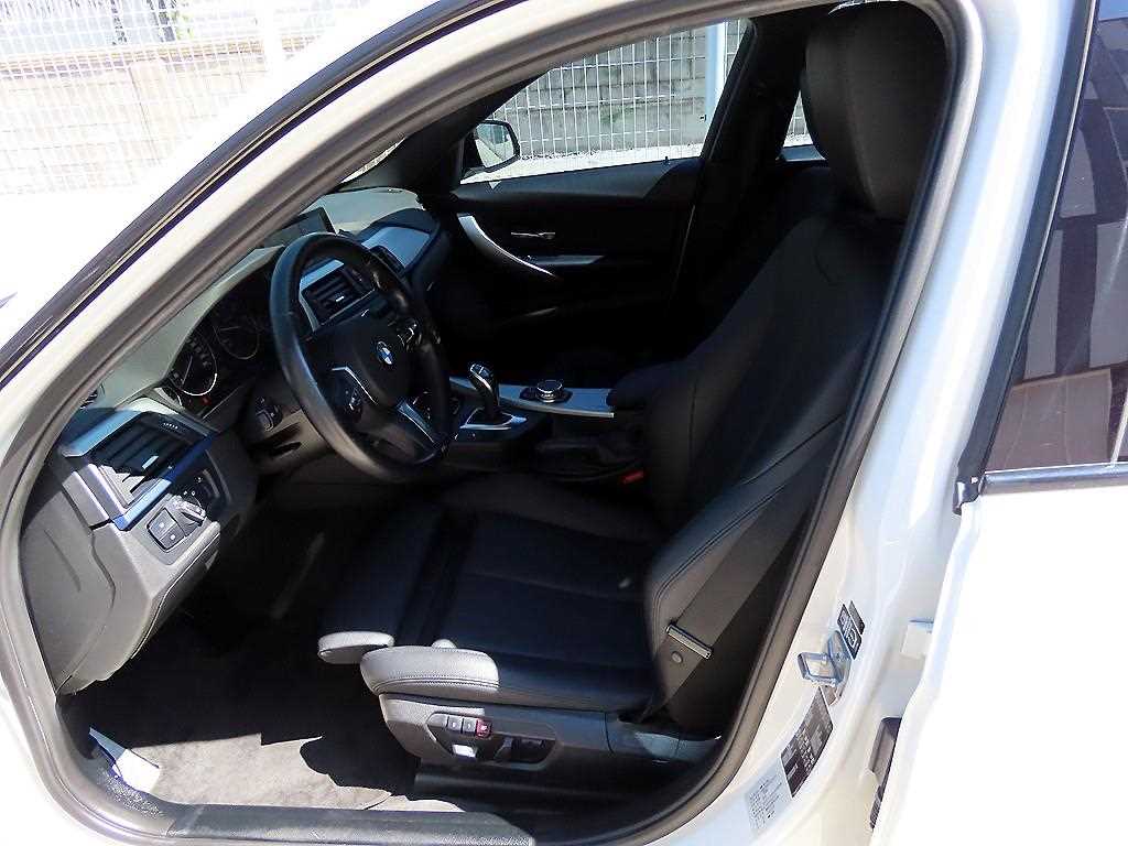 BMW 3-Series — photo 05