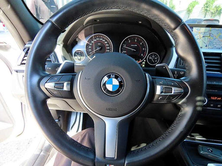 BMW 3-Series — photo 08