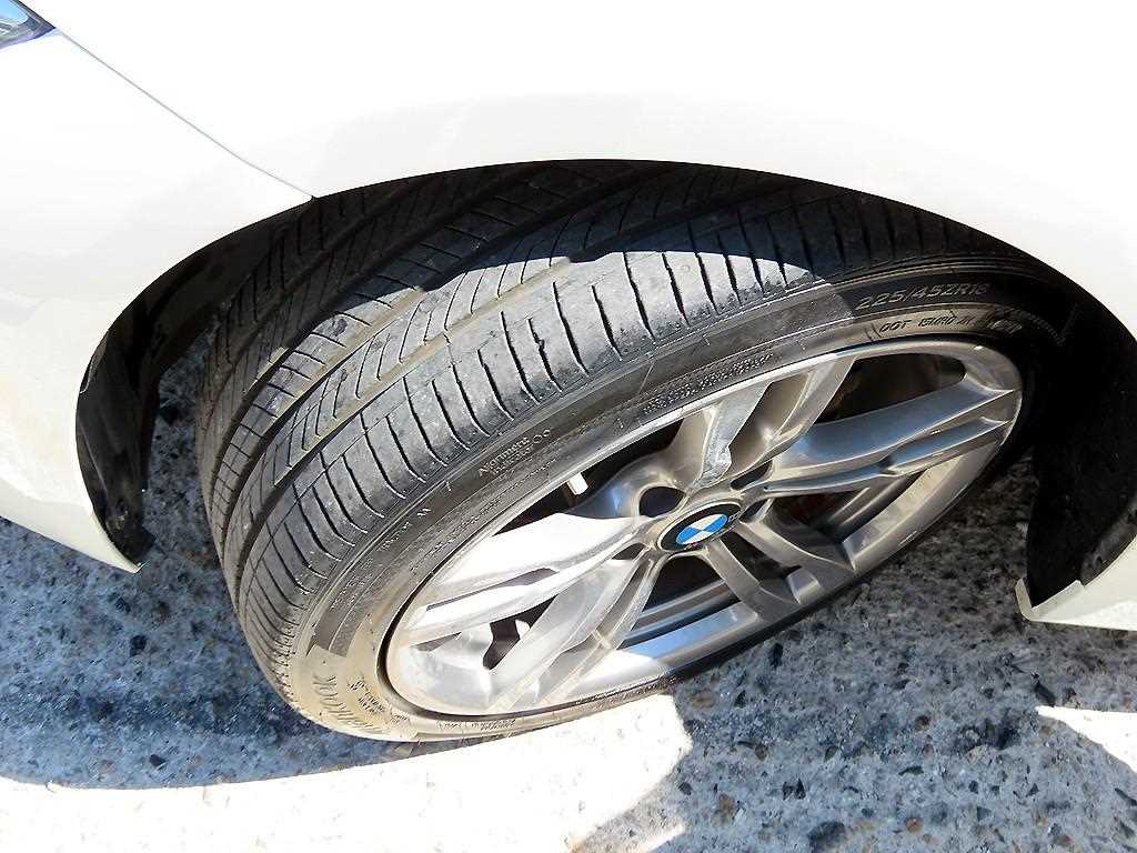 BMW 3-Series — photo 20