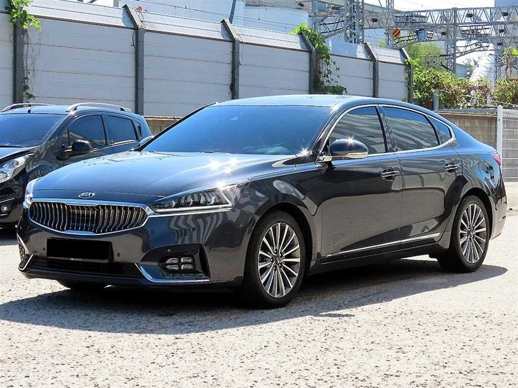 Kia K7 — photo 02
