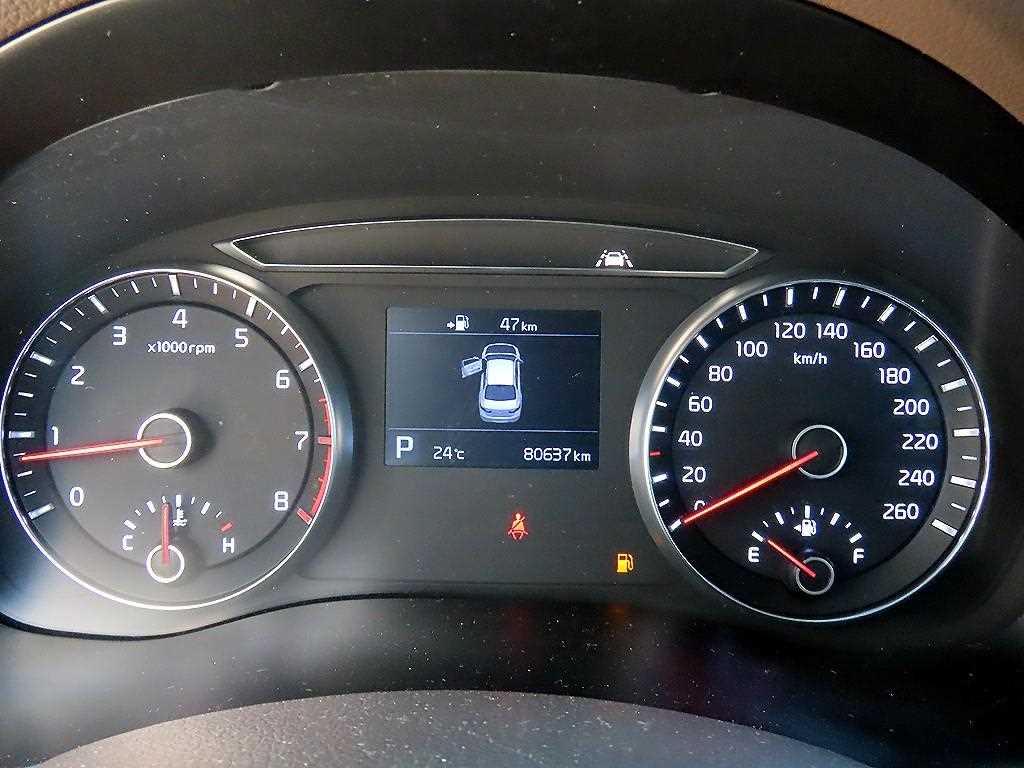 Kia K7 — photo 09