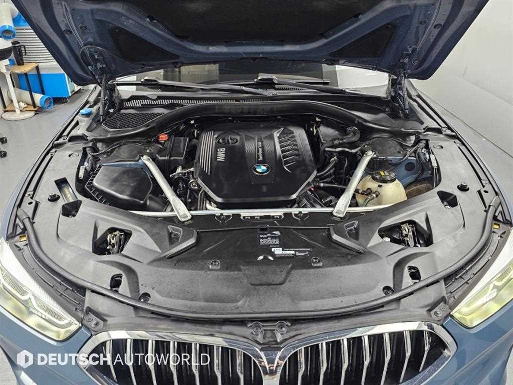 BMW 8-Series — photo 06