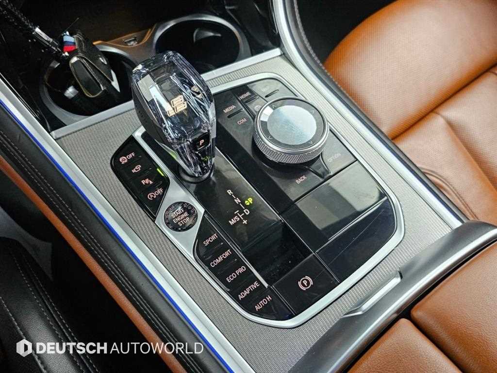 BMW 8-Series — photo 09