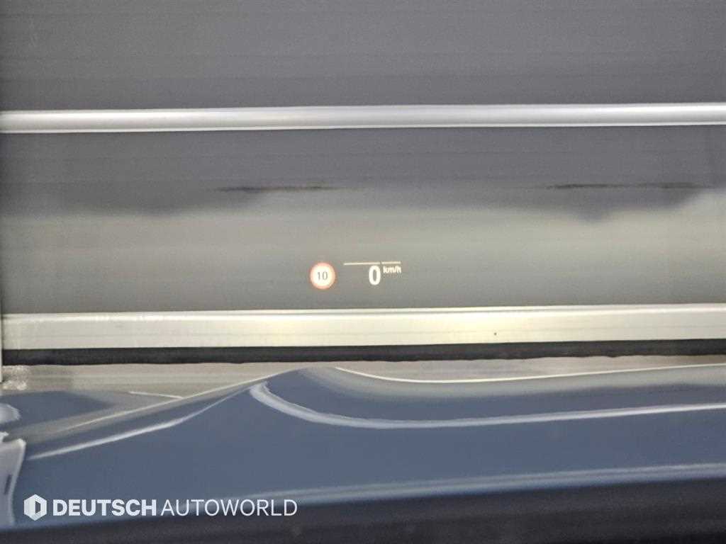 BMW 8-Series — photo 17