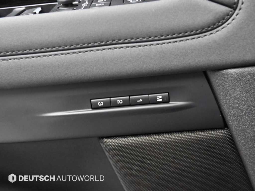Land Rover Range Rover Evoque — photo 16