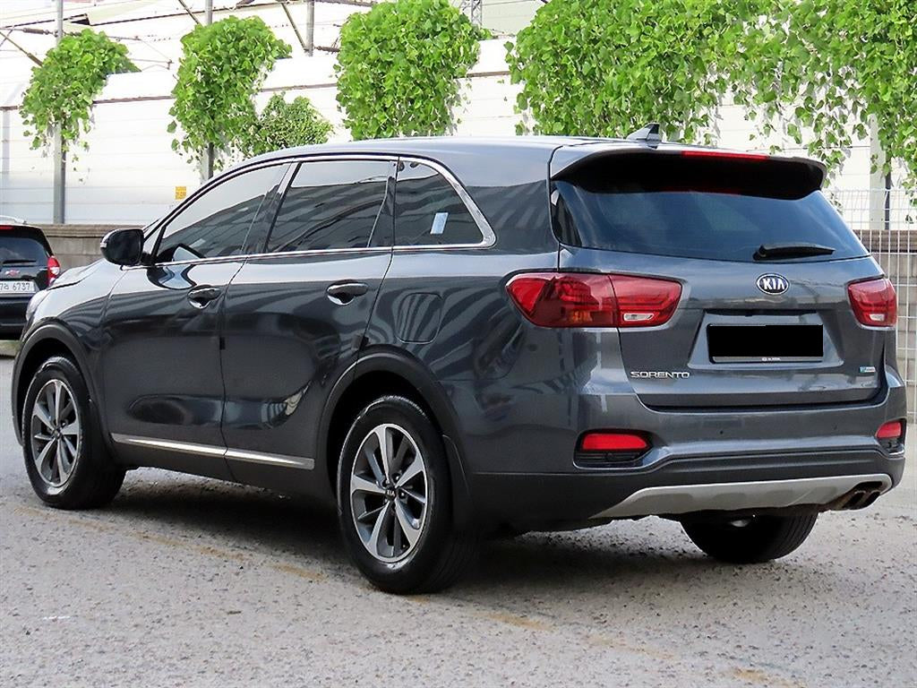 Kia Sorento — photo 03