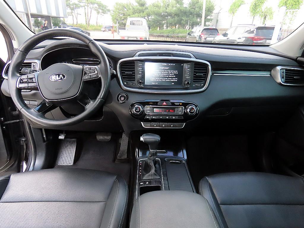 Kia Sorento — photo 07
